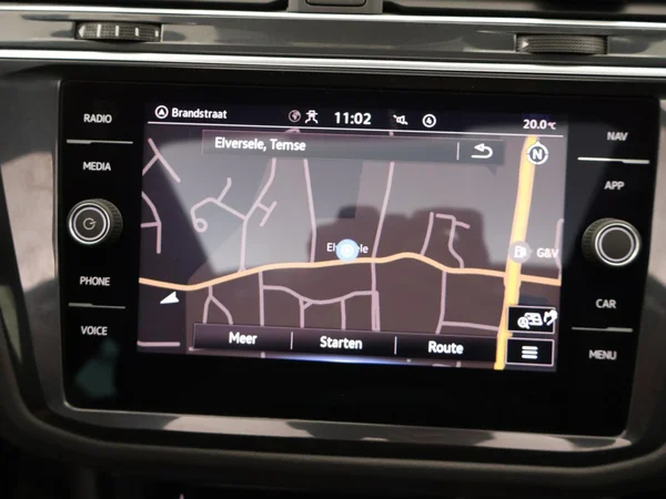 VOLKSWAGEN Tiguan Dsl (2021) — foto 8 van 33
