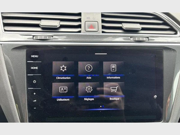 Volkswagen TIGUAN (2022) — foto 22 van 37