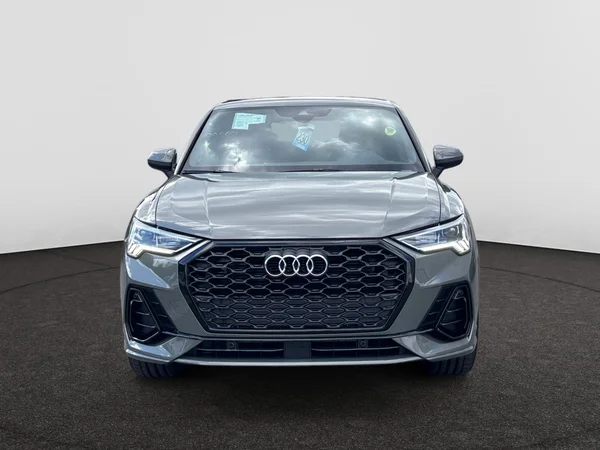 AUDI Q3 Sportback (2025) — foto 14 van 20