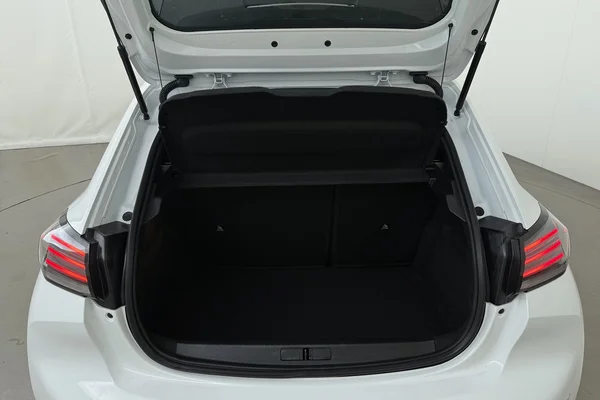 Peugeot 208 (2025) — foto 12 van 16