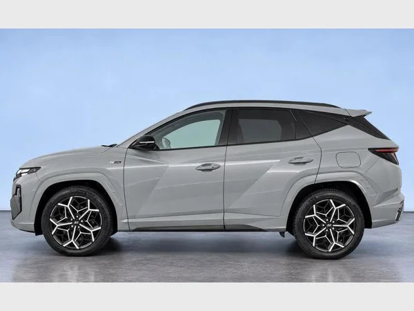 Hyundai TUCSON (2023) — foto 16 van 22