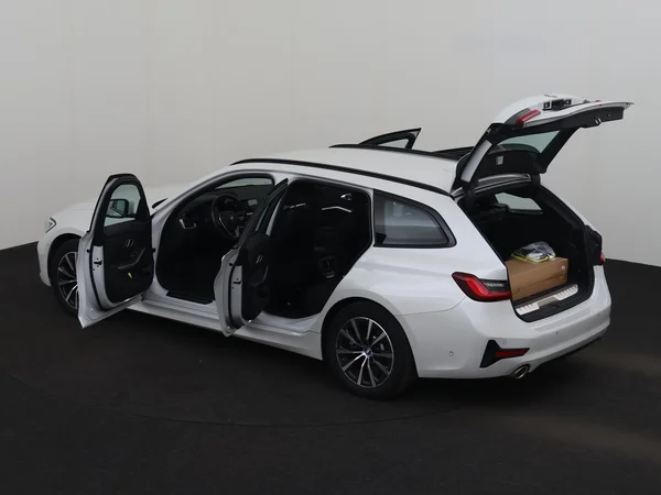 BMW 320 (2022) — foto 26 van 27