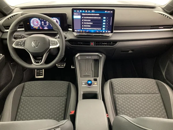 VOLKSWAGEN T-Roc (2026) — foto 35 van 36