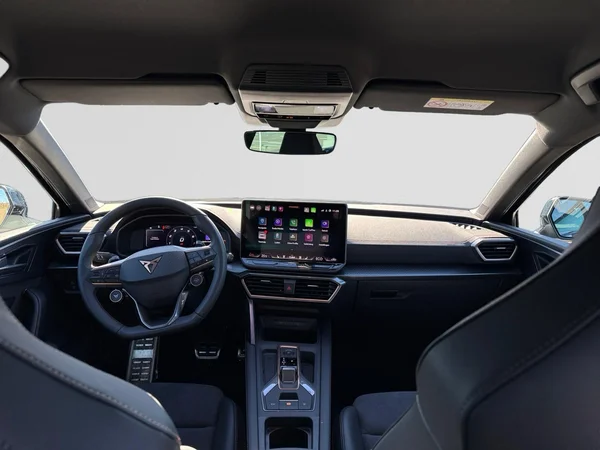 CUPRA Leon ST e-Hybrid (PHEV) (2025) — foto 18 van 19