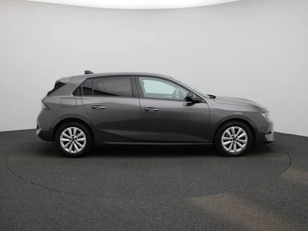 Opel Astra (2023) — foto 34 van 37