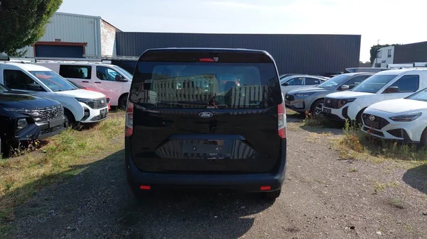 Ford Tourneo Courier (2026) — foto 9 van 13