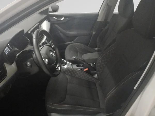 SKODA Kamiq (2021) — foto 21 van 21