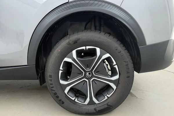 Citroen E-C3 Aircross (2025) — foto 12 van 15