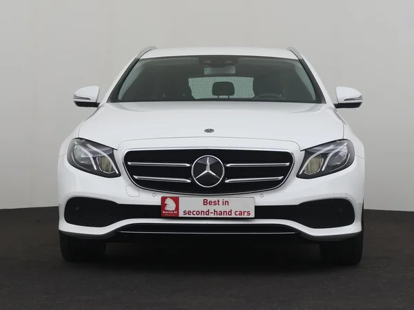 MERCEDES E 300 (2020) — foto 29 van 31