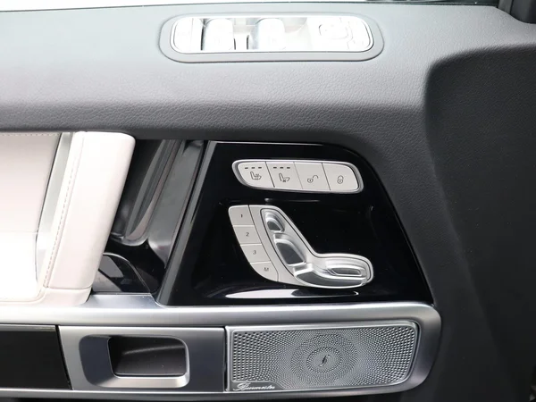 Mercedes-Benz G-Klasse (2023) — foto 30 van 30