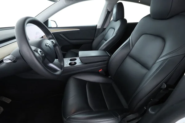 Tesla Model Y (2022) — foto 16 van 16