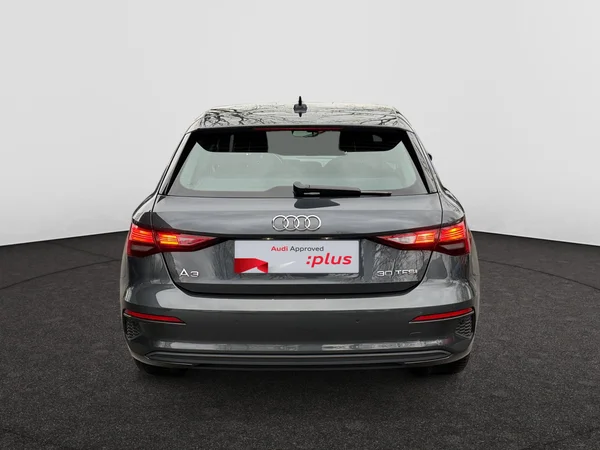 AUDI A3 Sportback (2024) — foto 12 van 15