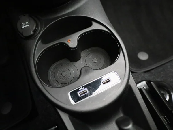 Fiat 500 (2021) — foto 17 van 38