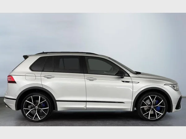 Volkswagen TIGUAN (2022) — foto 23 van 37