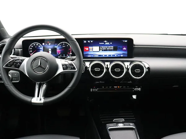 Mercedes-Benz A-Klasse (2025) — foto 8 van 22
