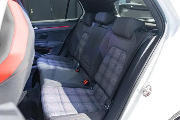 Volkswagen Golf (2020) — foto 40 van 40