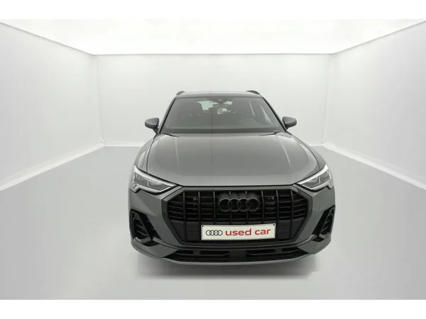 AUDI Q3 (2022) — foto 12 van 36