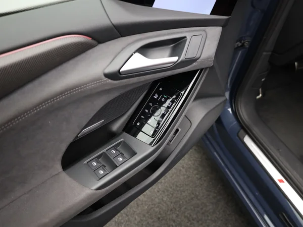 AUDI S6 Avant e-tron (2026) — foto 6 van 20
