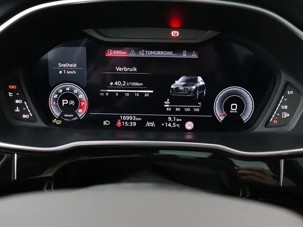 AUDI Q3 (2024) — foto 4 van 18