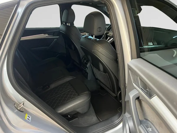 AUDI Q5 Sportback PHEV (2021) — foto 11 van 24