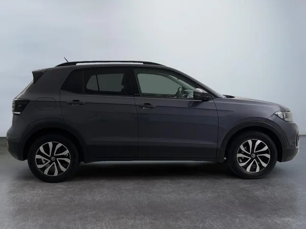 VOLKSWAGEN T-Cross (2022) — foto 22 van 27