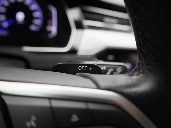 Volkswagen Passat (2022) — foto 14 van 44