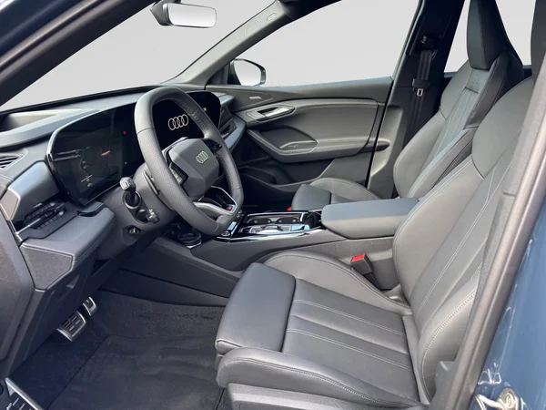 AUDI Q6 e-tron (2025) — foto 19 van 24