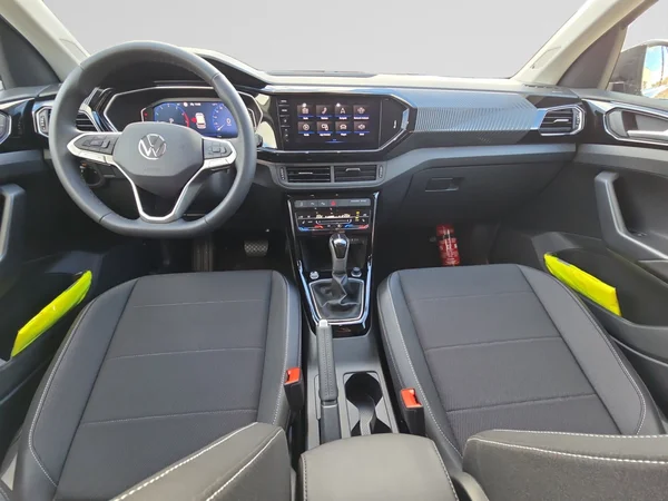 VOLKSWAGEN T-Cross (2024) — foto 4 van 24