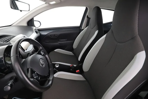 Toyota Aygo (2016) — foto 16 van 16