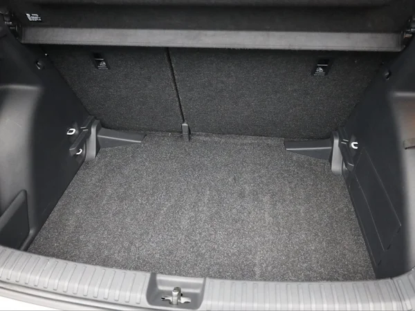 SKODA Fabia (2024) — foto 2 van 20