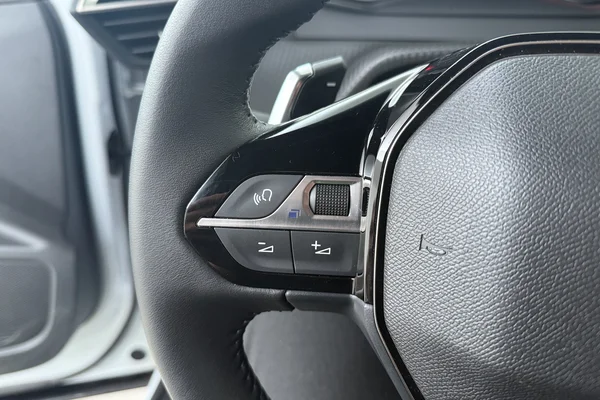 Peugeot 2008 (2025) — foto 6 van 18
