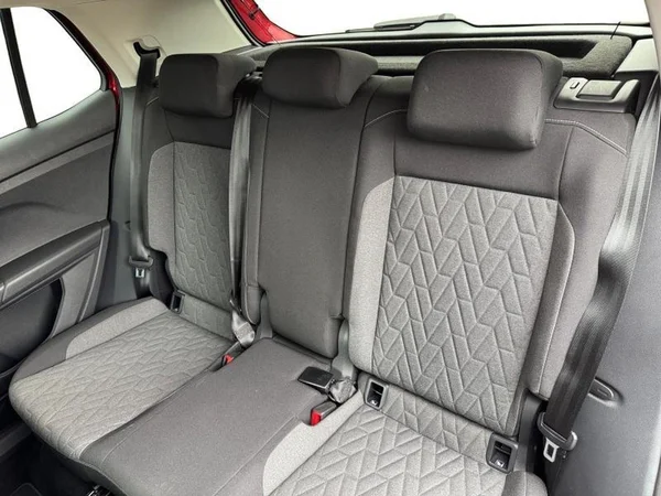 VOLKSWAGEN T-Cross (2024) — foto 4 van 29