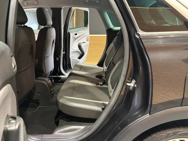 Opel Crossland (2018) — foto 13 van 25