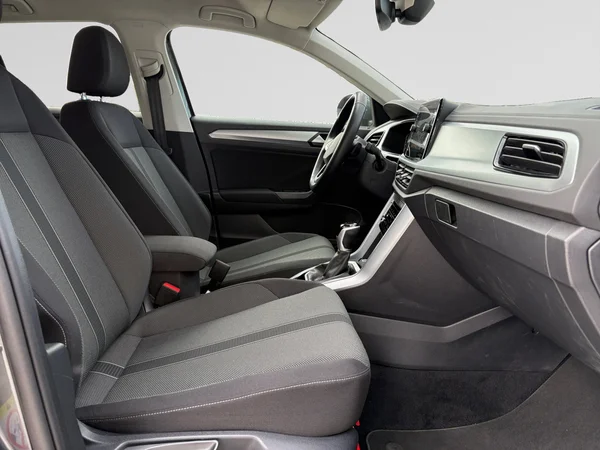 VOLKSWAGEN T-Roc (2025) — foto 9 van 24