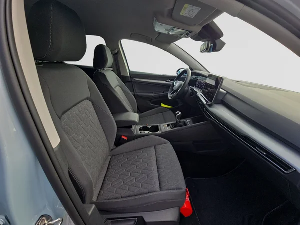 VOLKSWAGEN Golf VIII (2025) — foto 5 van 24