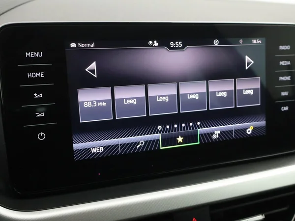 SKODA Kamiq (2024) — foto 8 van 28