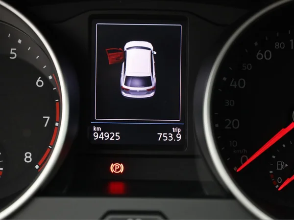 VOLKSWAGEN Tiguan (2021) — foto 8 van 20