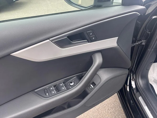 AUDI A4 Avant (2021) — foto 2 van 20