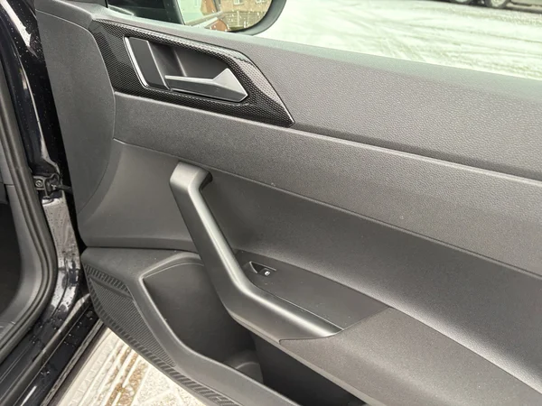 VOLKSWAGEN Taigo (2024) — foto 9 van 24