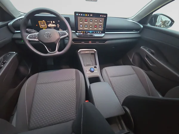 VOLKSWAGEN T-Roc (2025) — foto 20 van 24