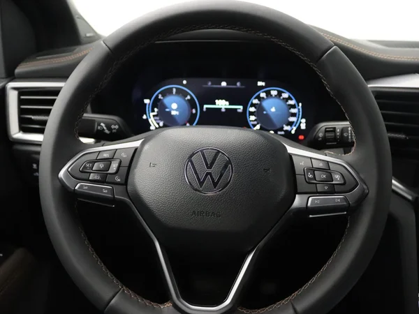 VOLKSWAGEN Amarok Double Cab Dsl (2026) — foto 5 van 19