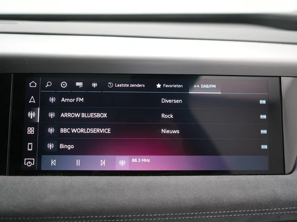 AUDI Q6 e-tron (2025) — foto 18 van 40