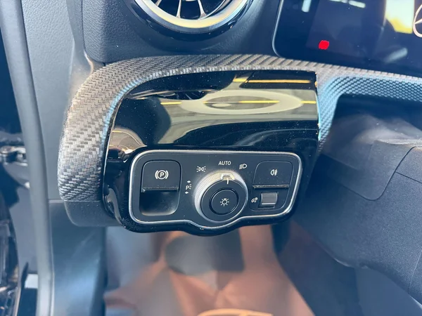 Mercedes-Benz CLA (2022) — foto 18 van 25