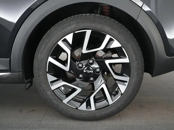 Kia XCeed (2024) — foto 16 van 22