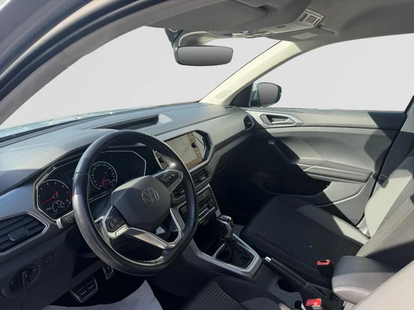 VOLKSWAGEN T-Cross (2022) — foto 10 van 21