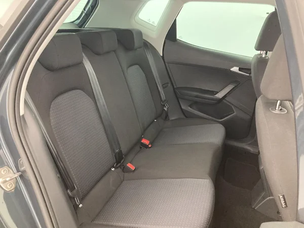 SEAT Arona (2023) — foto 20 van 34