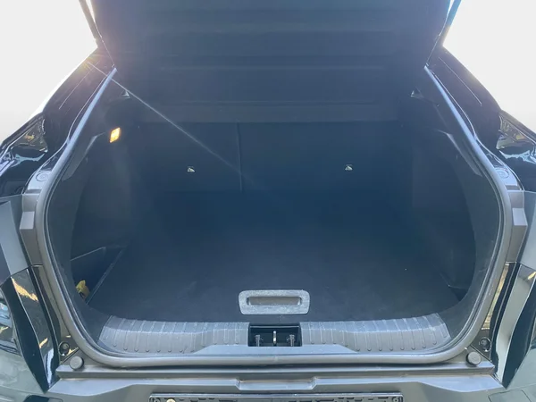 Renault Arkana (2022) — foto 8 van 22