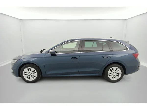SKODA Octavia Combi (2021) — foto 35 van 36