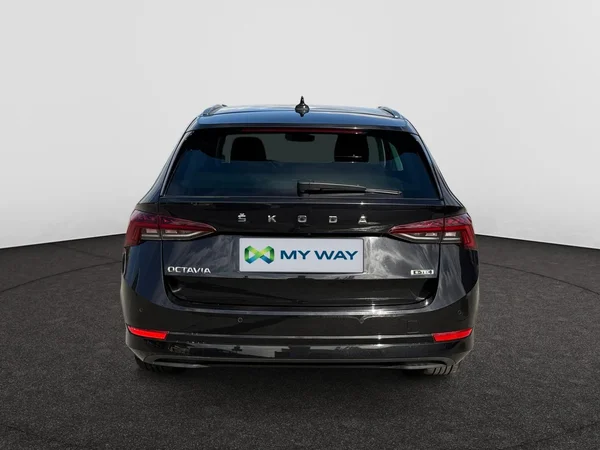 SKODA Octavia Combi (2024) — foto 20 van 23