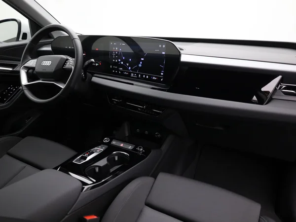 AUDI Q6 e-tron (2025) — foto 17 van 23